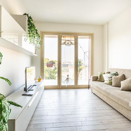 Apartamento Urban Retreat -Private Parking+Terrace Roma Exterior foto