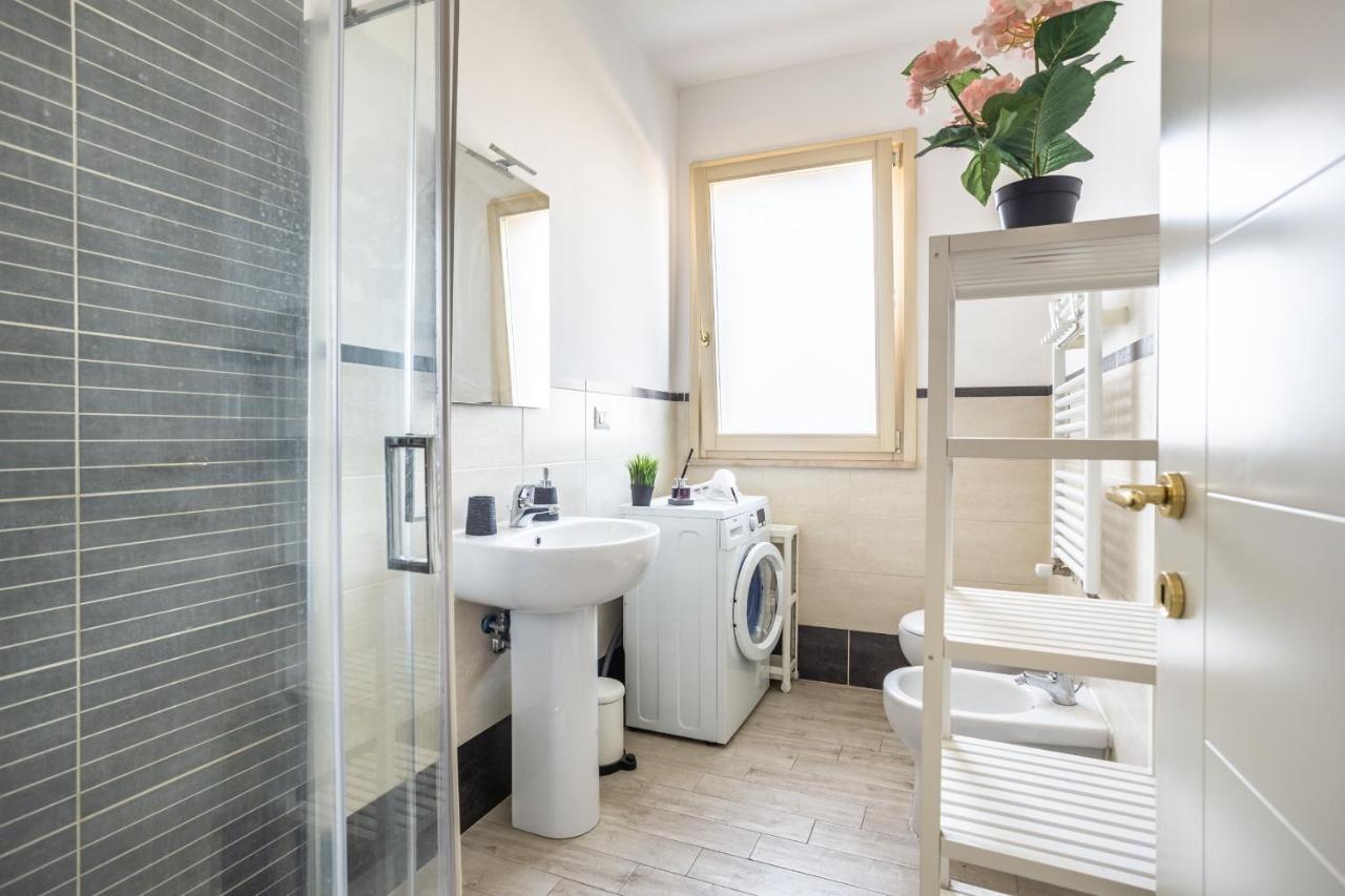 Apartamento Urban Retreat -Private Parking+Terrace Roma Exterior foto