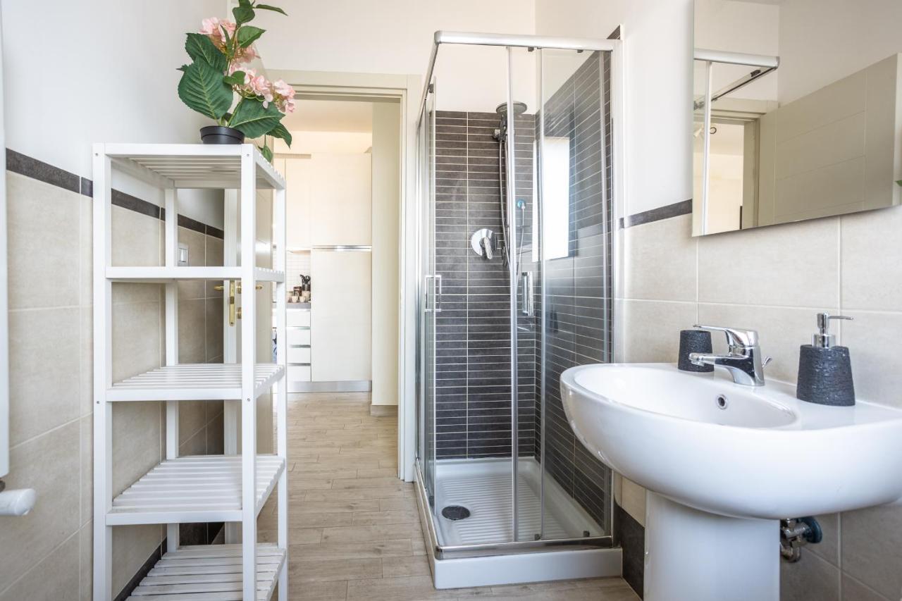 Apartamento Urban Retreat -Private Parking+Terrace Roma Exterior foto