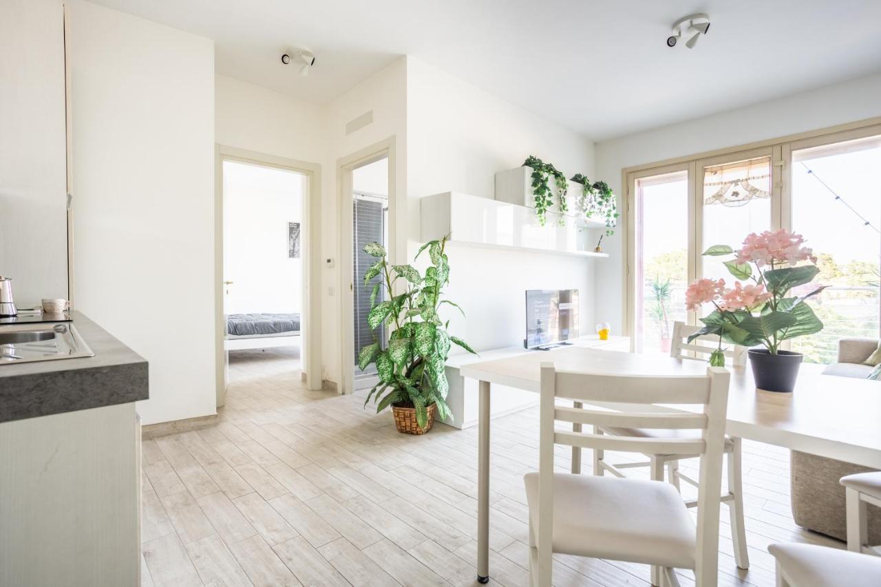 Apartamento Urban Retreat -Private Parking+Terrace Roma Exterior foto