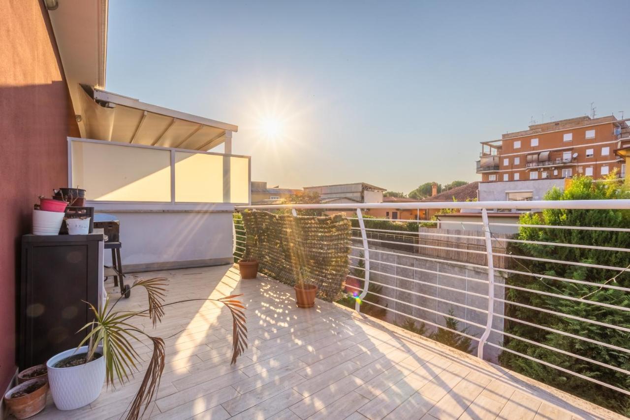 Apartamento Urban Retreat -Private Parking+Terrace Roma Exterior foto